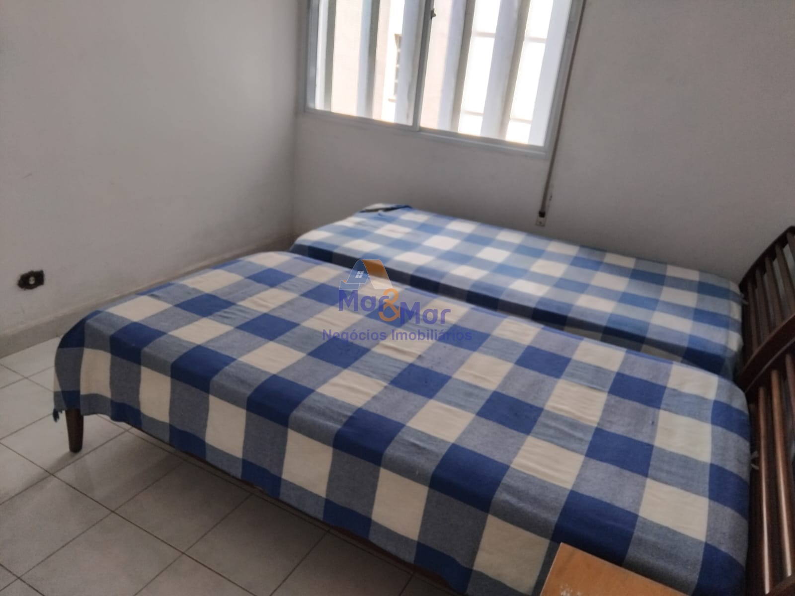 Apartamento-4-dormitorios-Pitangueiras - Centro