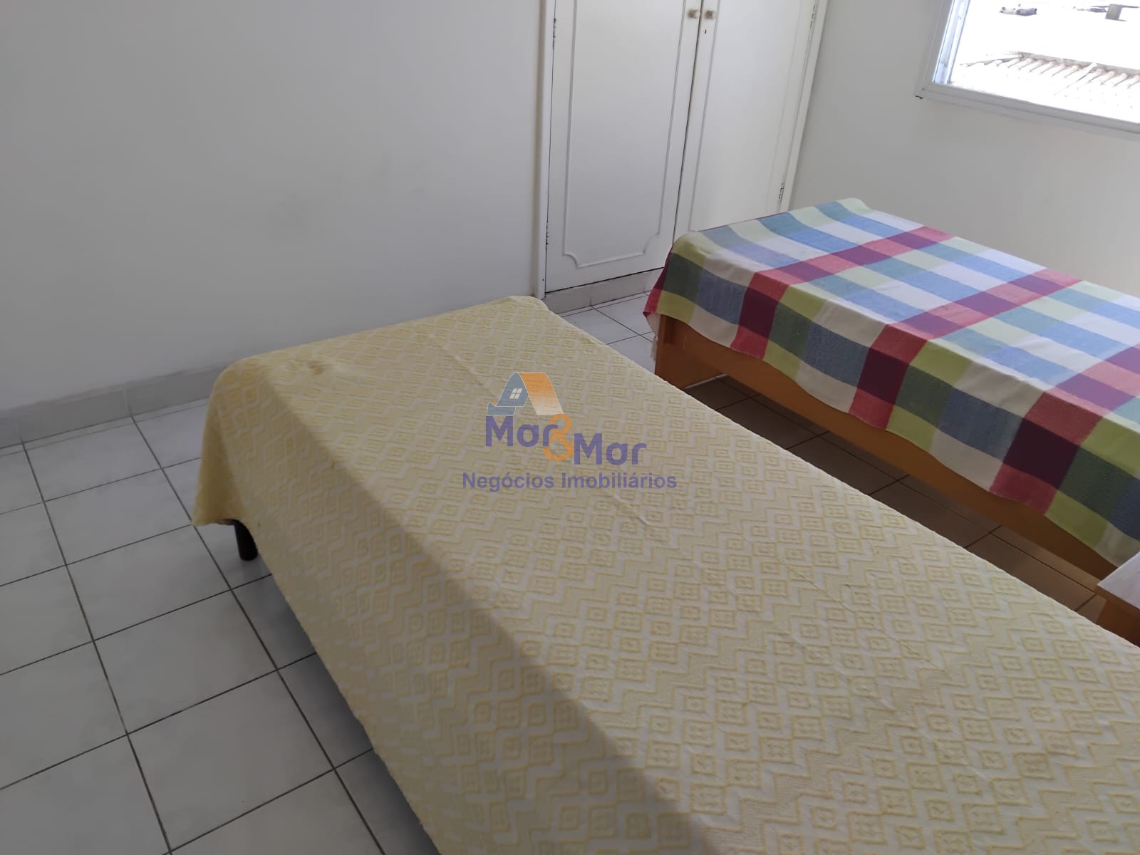 Apartamento-4-dormitorios-Pitangueiras - Centro