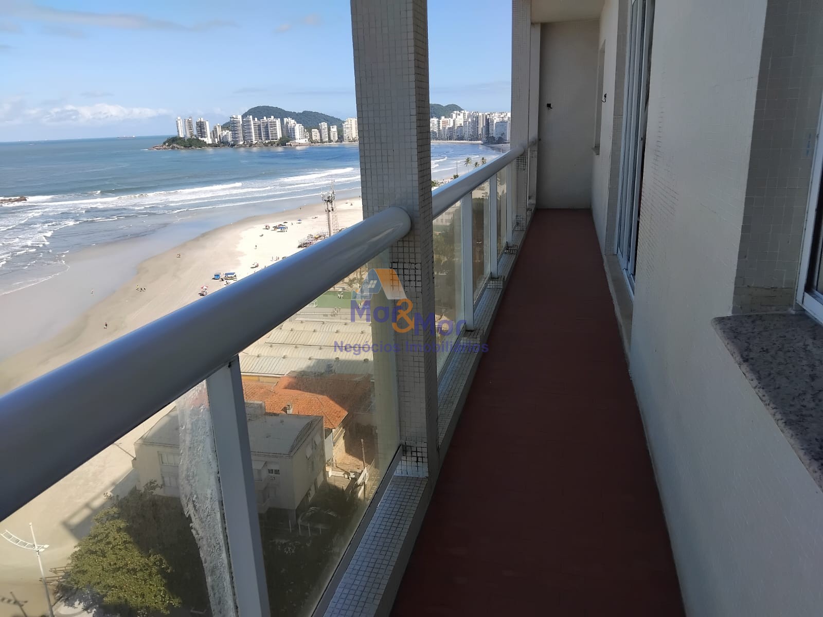 Apartamento-4-dormitorios-Pitangueiras - Centro