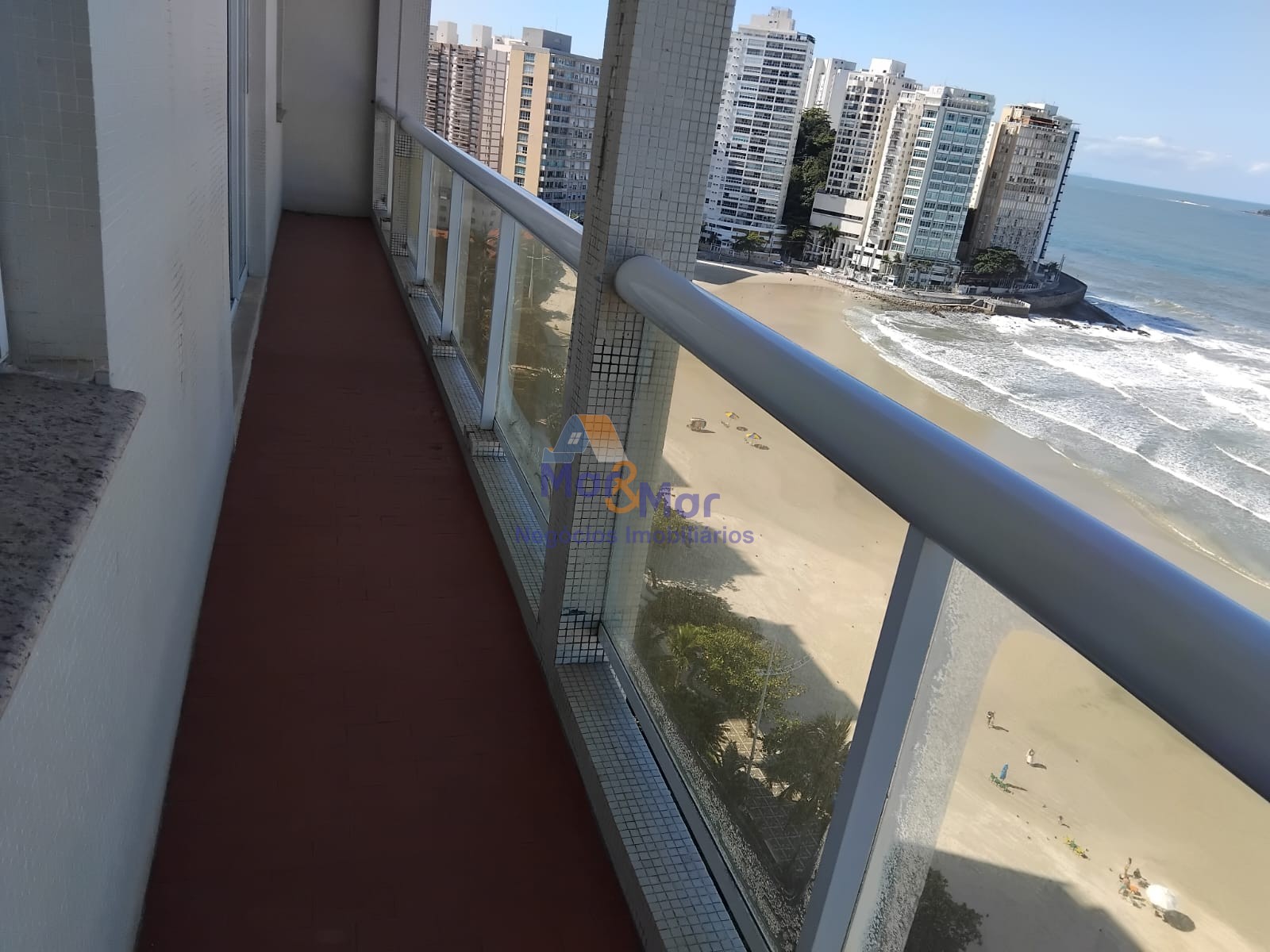 Apartamento-4-dormitorios-Pitangueiras - Centro