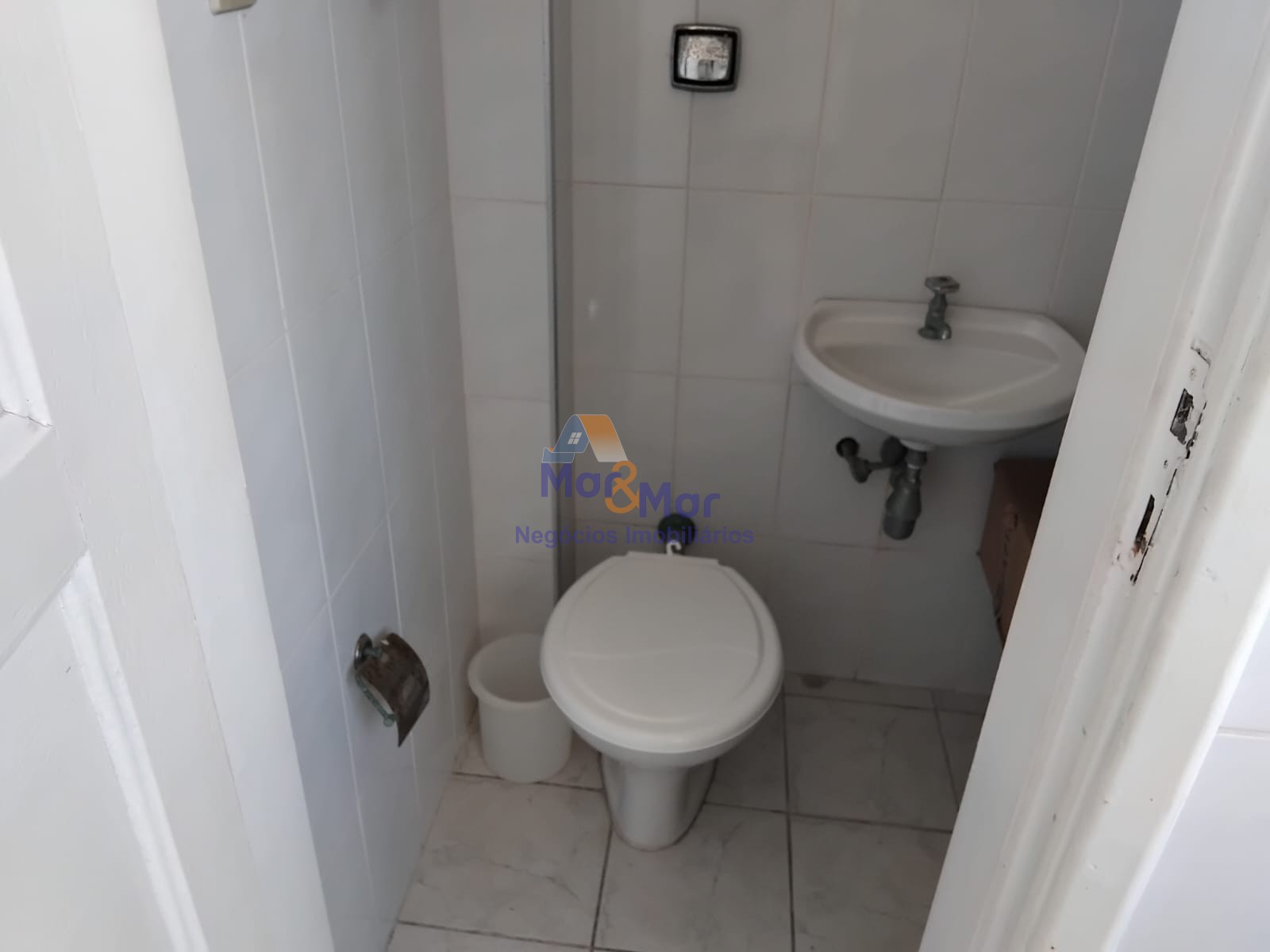 Apartamento-4-dormitorios-Pitangueiras - Centro