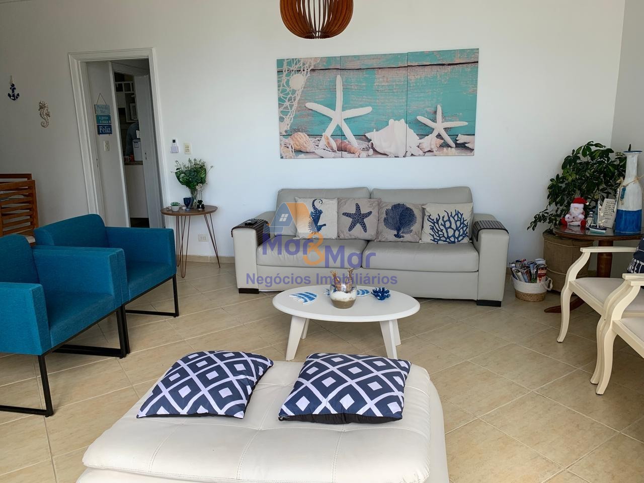 Apartamento Frente ao Mar-4-dormitorios-Pitangueiras - Centro