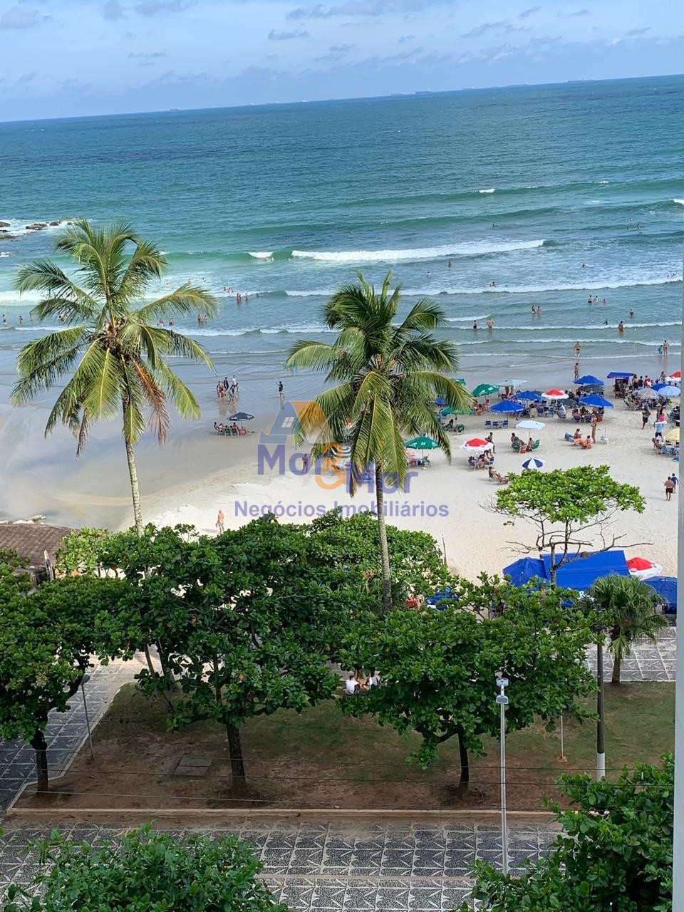 Apartamento Frente ao Mar-4-dormitorios-Pitangueiras - Centro