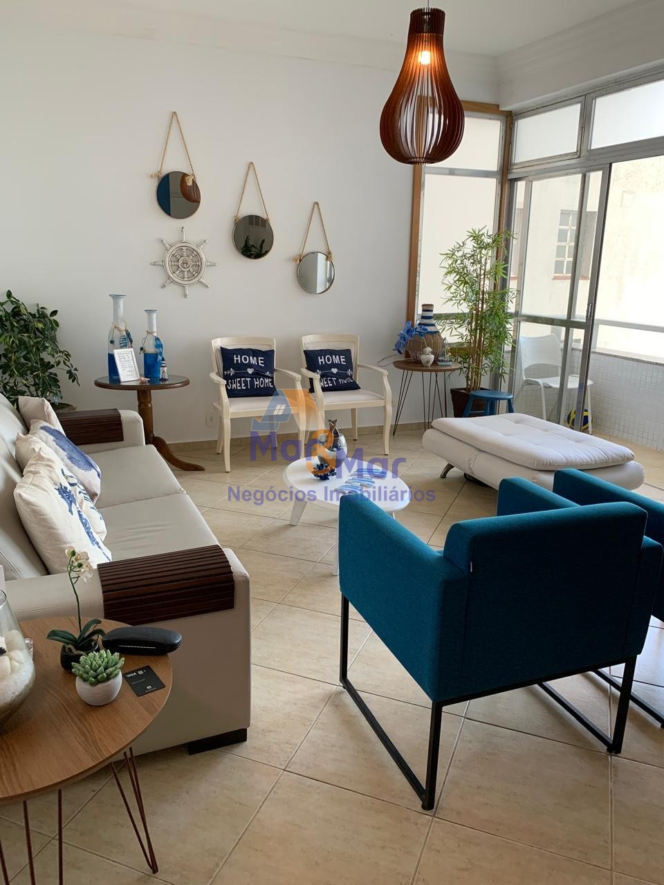 Apartamento Frente ao Mar-4-dormitorios-Pitangueiras - Centro