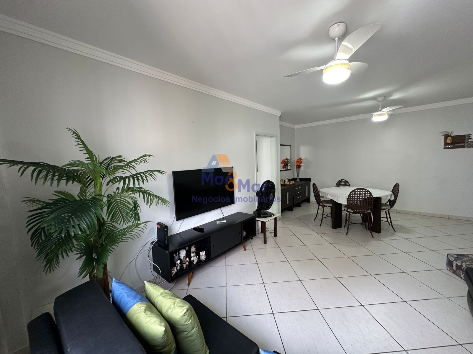 Apartamento-2-dormitorios-Enseada