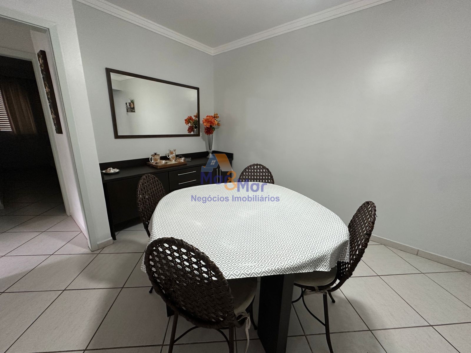 Apartamento-2-dormitorios-Enseada