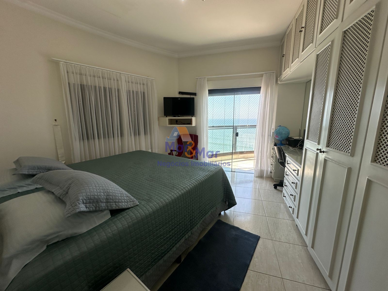 Apartamento Frente ao Mar-3-dormitorios-Vila Luis Antônio